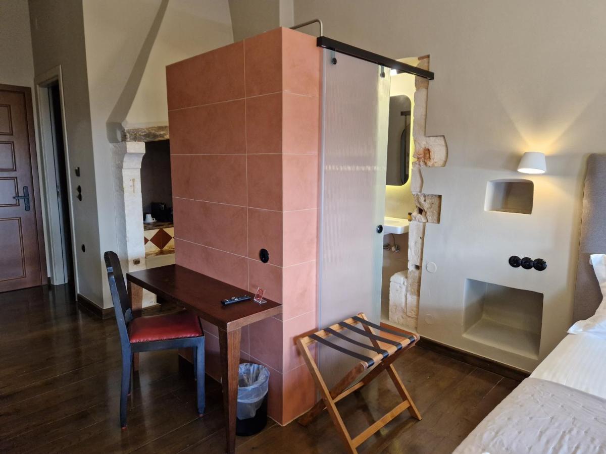 Mosaic Venetian Harbour Suites Ханья Экстерьер фото