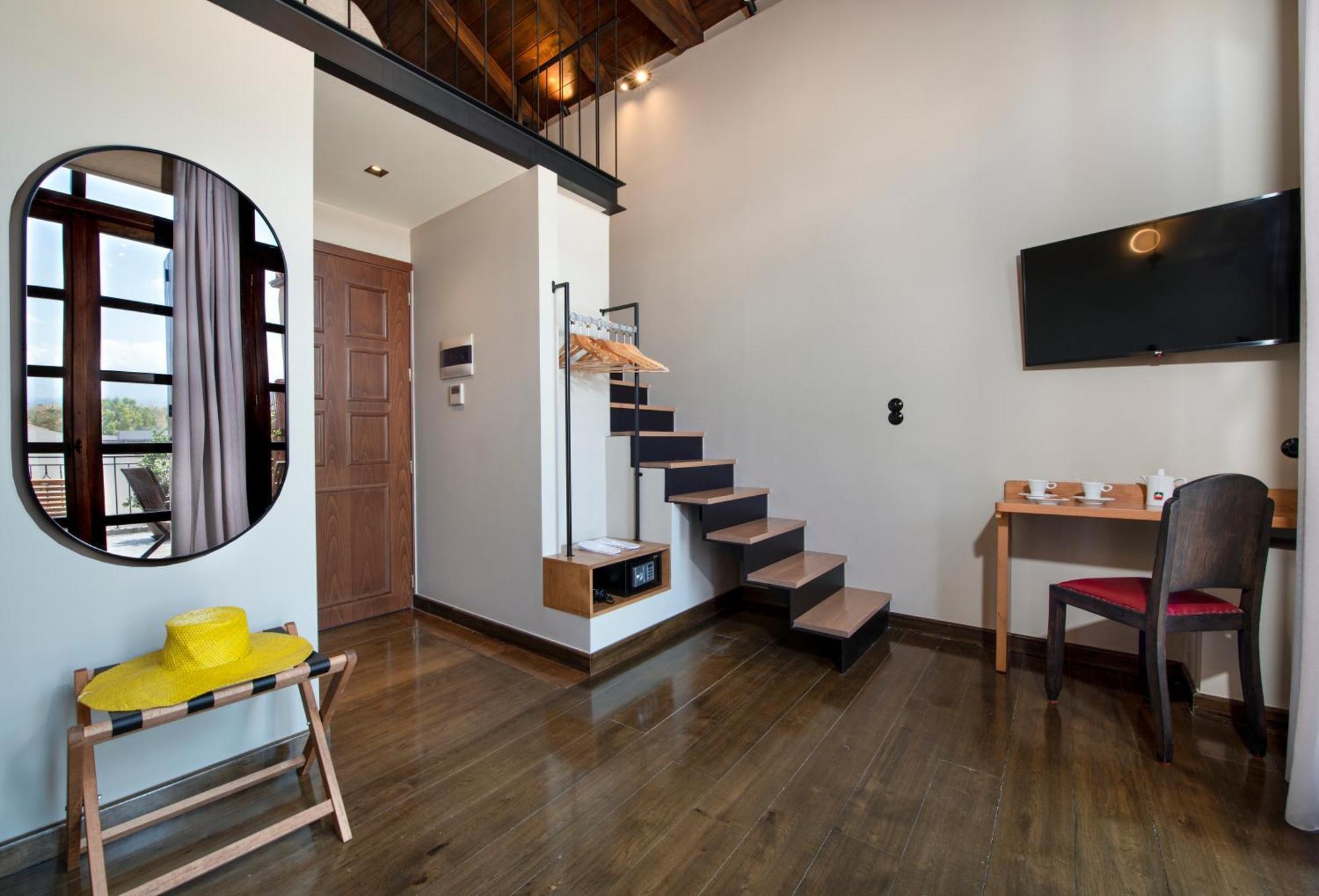 Mosaic Venetian Harbour Suites Ханья Экстерьер фото
