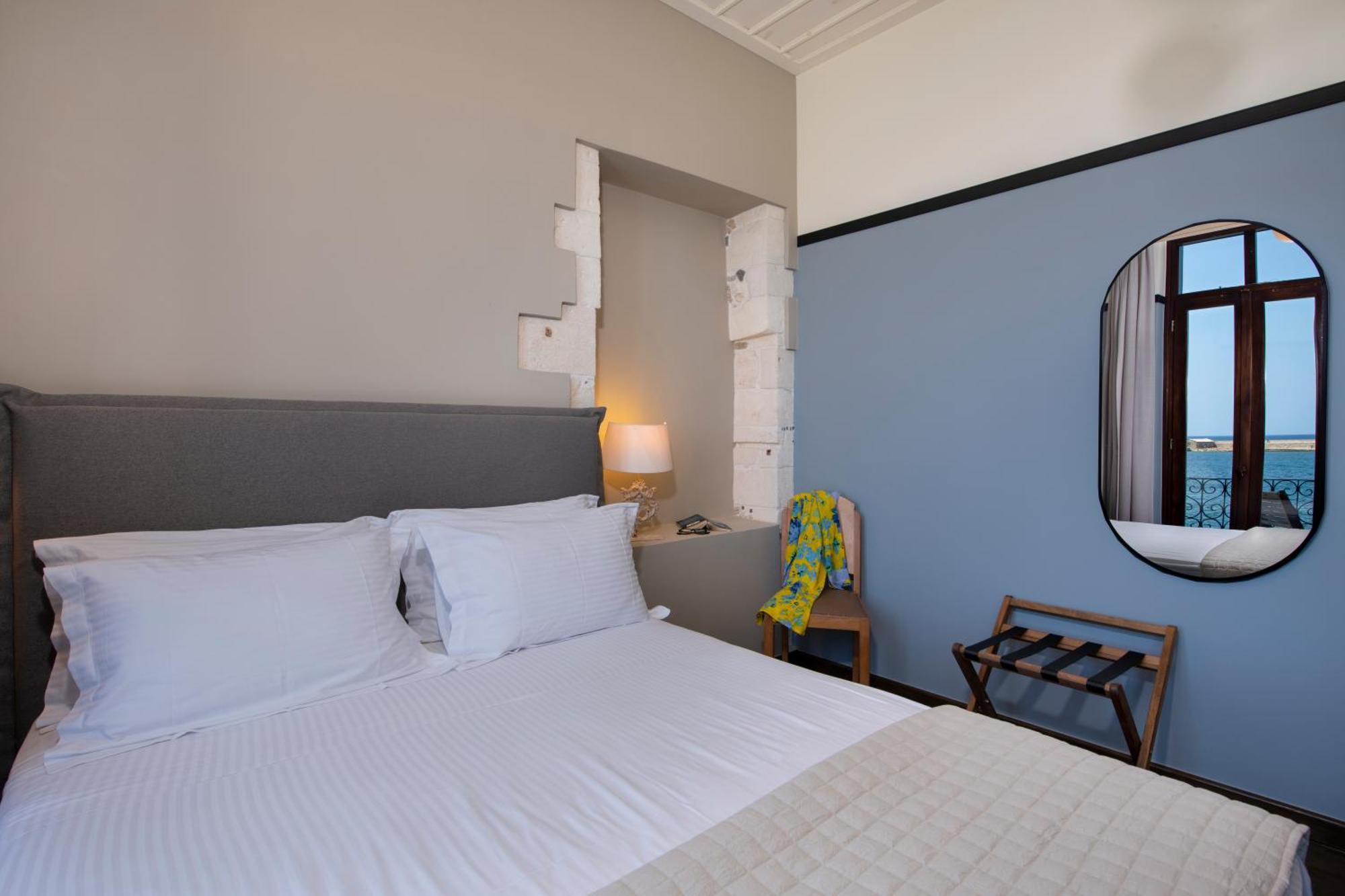 Mosaic Venetian Harbour Suites Ханья Экстерьер фото