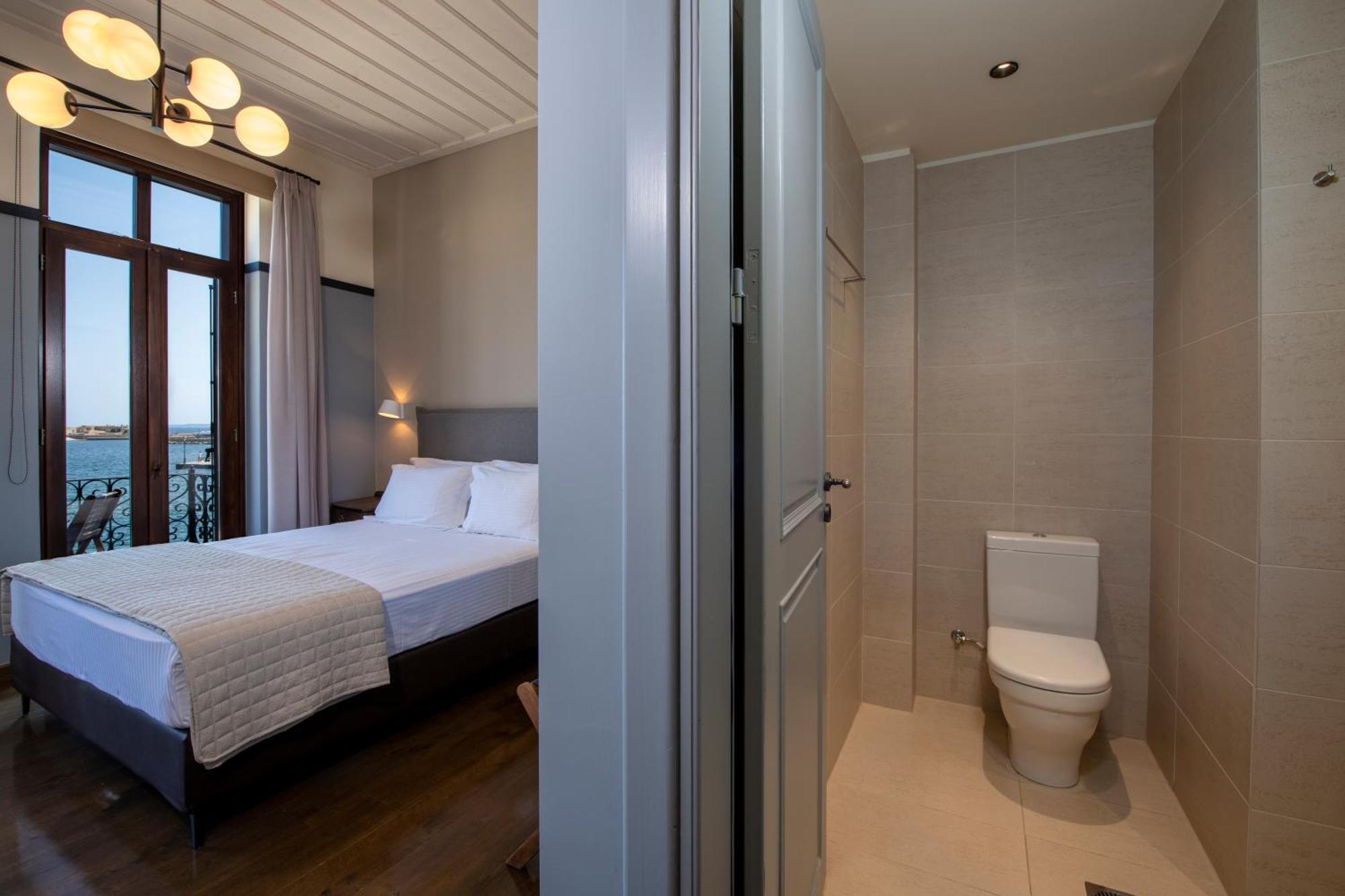 Mosaic Venetian Harbour Suites Ханья Экстерьер фото