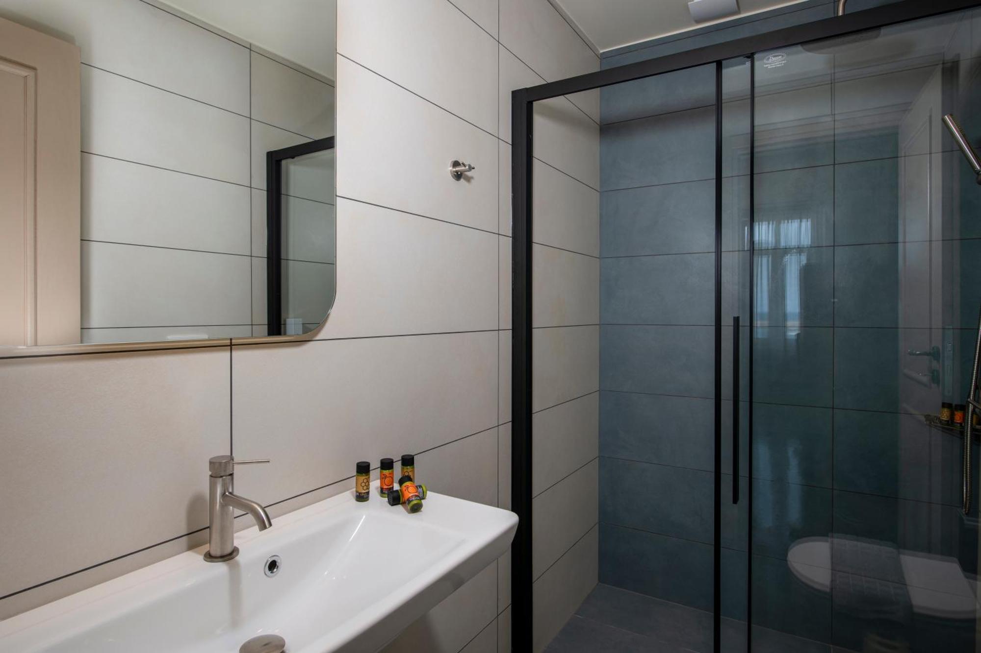 Mosaic Venetian Harbour Suites Ханья Экстерьер фото