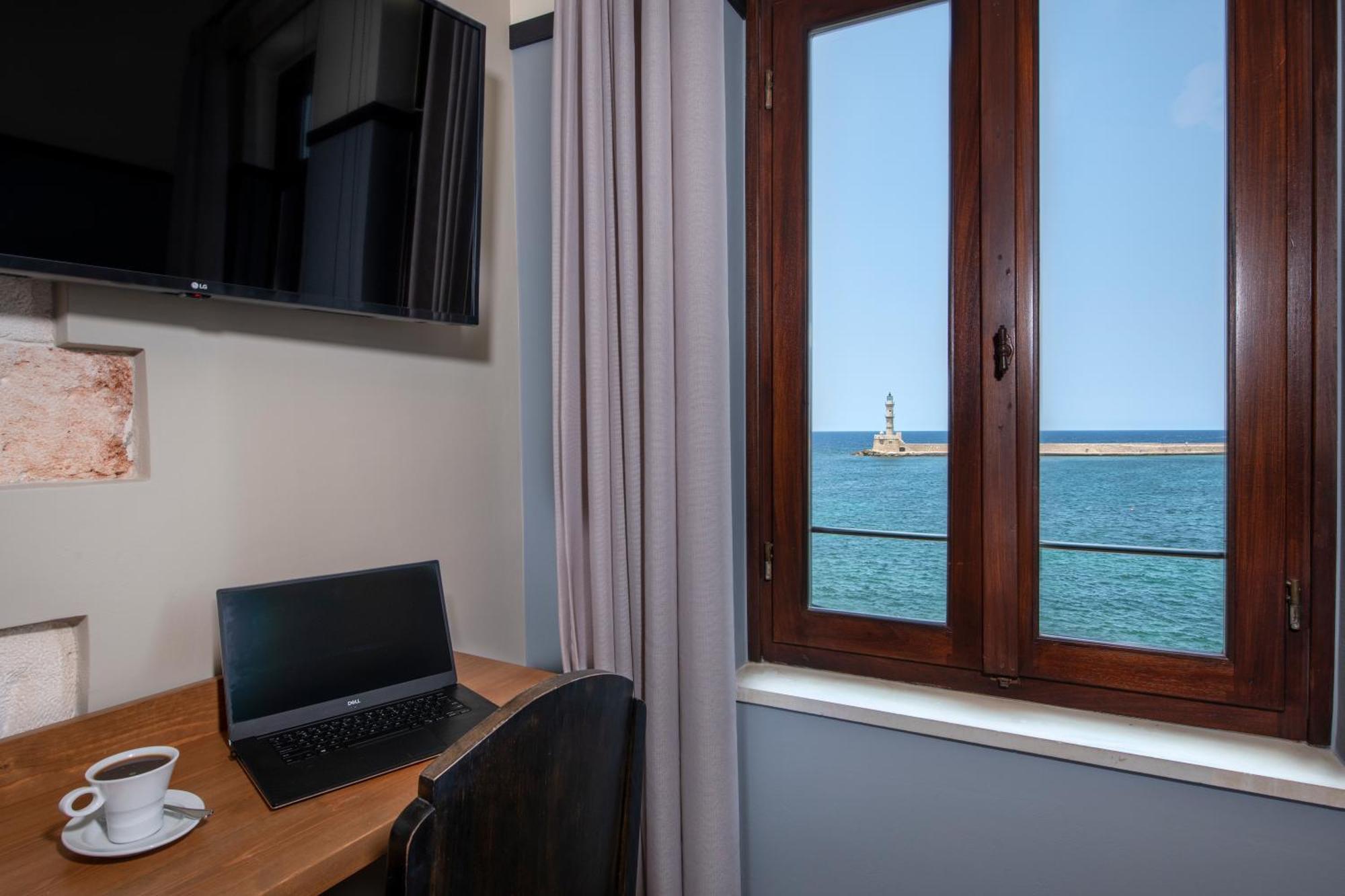 Mosaic Venetian Harbour Suites Ханья Экстерьер фото