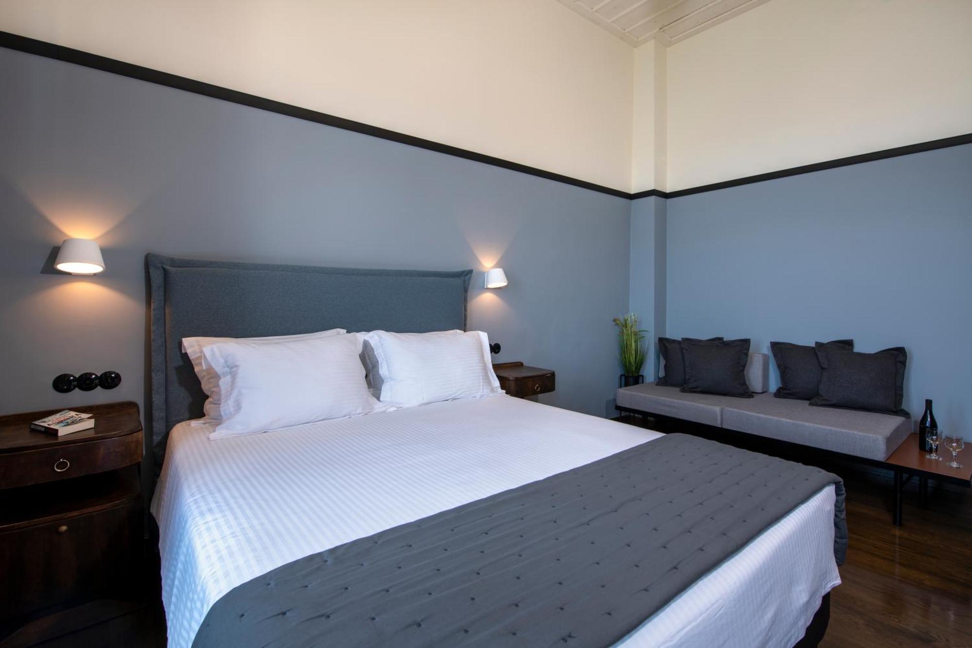 Mosaic Venetian Harbour Suites Ханья Экстерьер фото